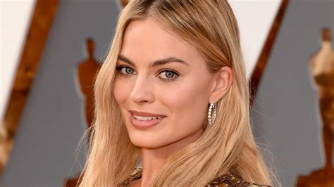 kate young margot robbie